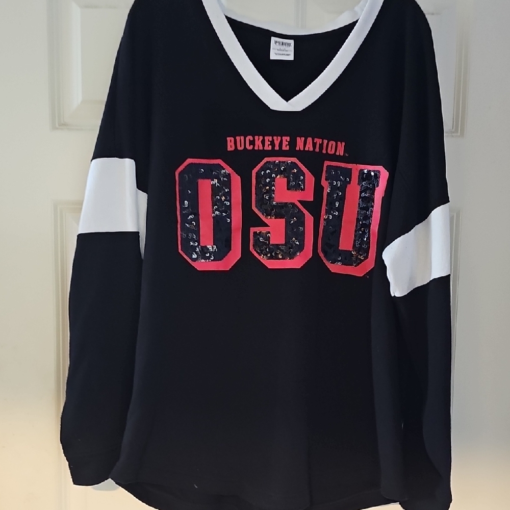 PINK Victoria's Secret Black V-Neck Top